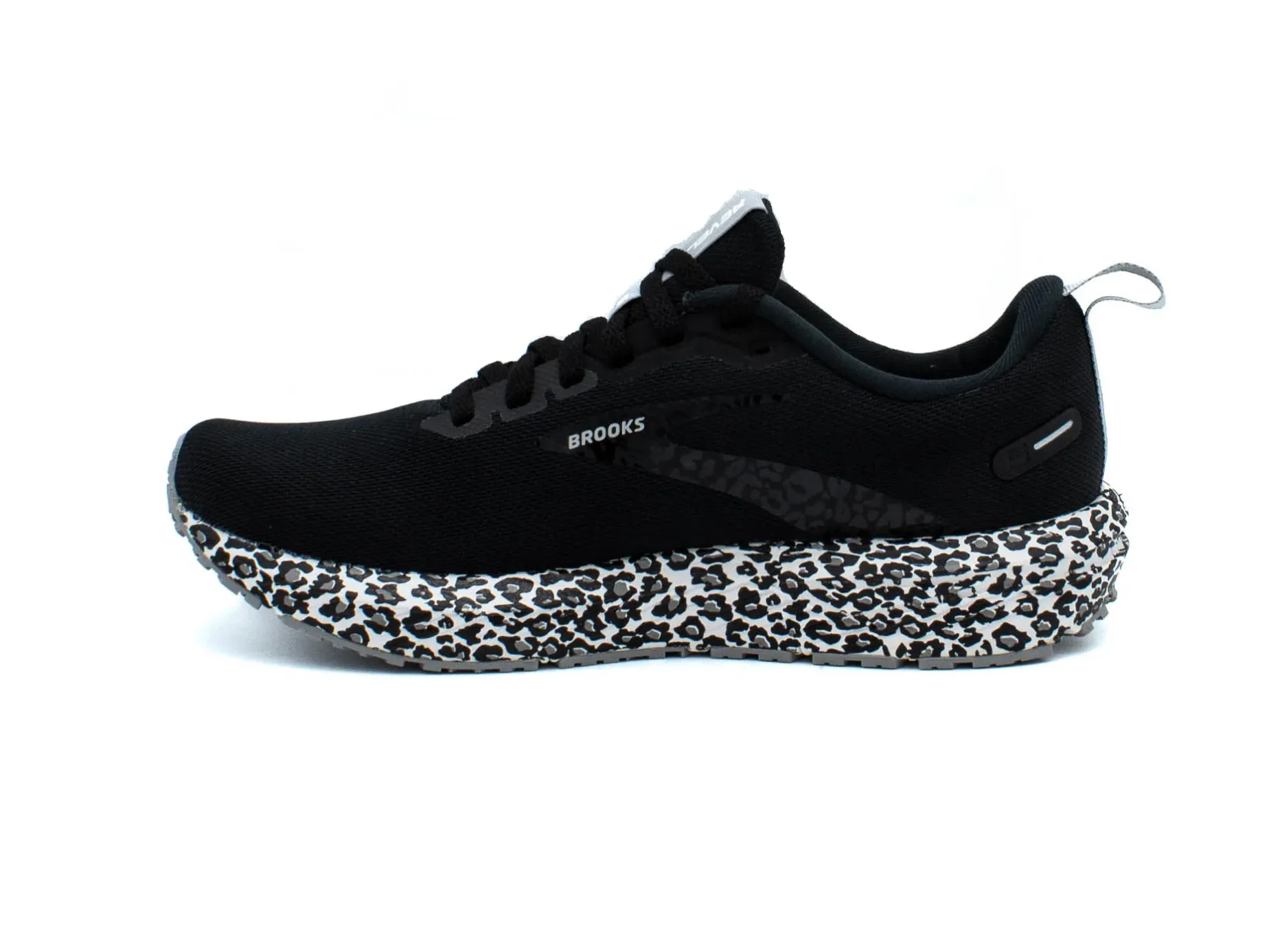 BROOKS Revel 6