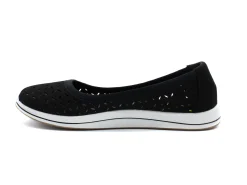 CLARKS BREEZE ROAM