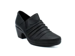 CLARKS Emily Cove