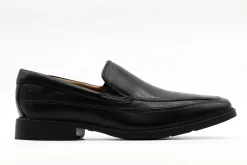 CLARKS Tilden Free