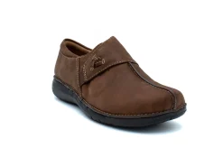 CLARKS  Un Loop Ave slip-on