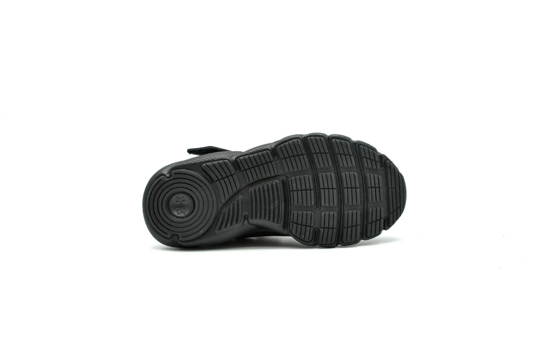 UNDER ARMOUR ASSERT 9 AC