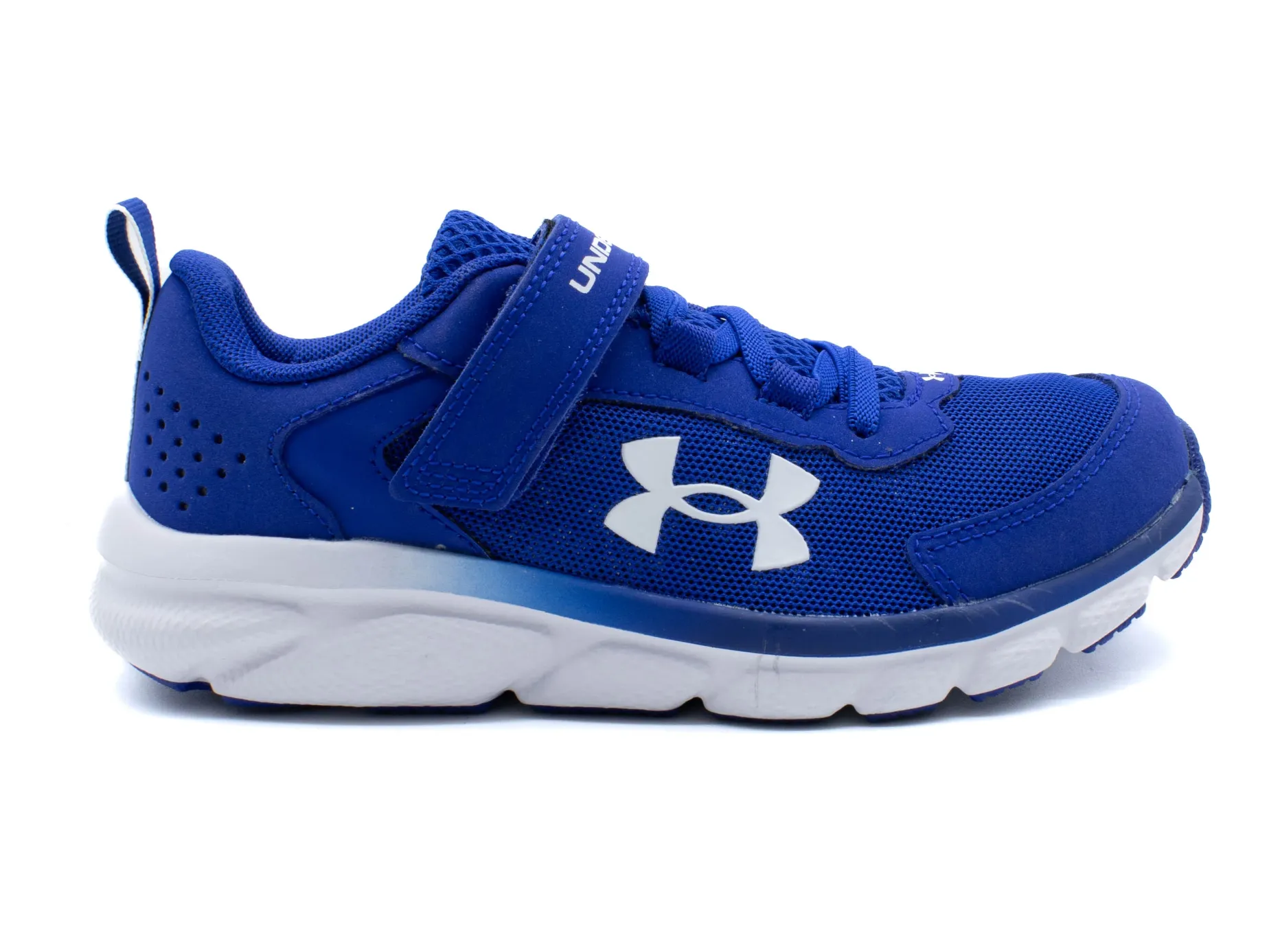 UNDER ARMOUR UA Assert 9