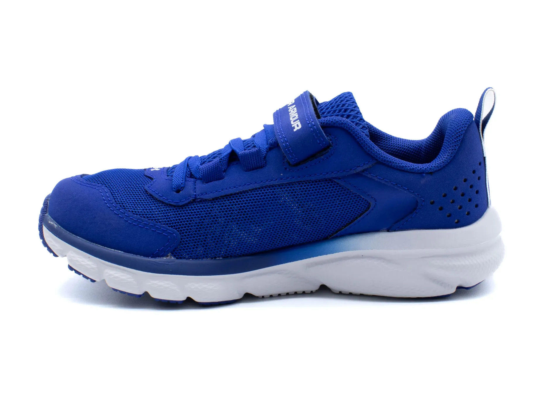 UNDER ARMOUR UA Assert 9